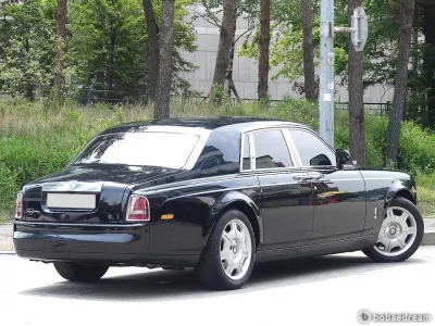 Rolls-Royce PHANTOM