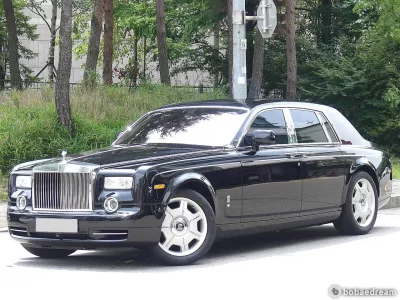 Rolls-Royce PHANTOM