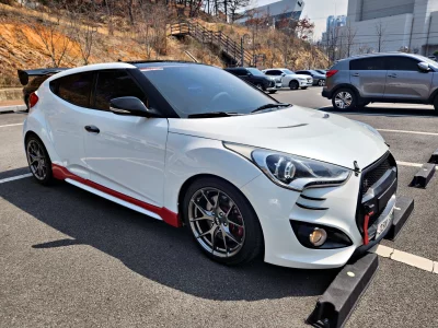 Hyundai Veloster