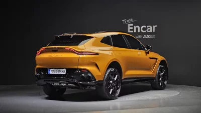 Astonmartin DBX