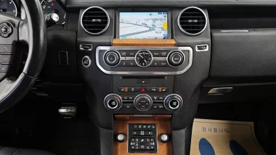 Land Rover DISCOVERY