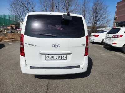 Hyundai Starex