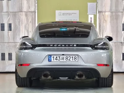 Porsche 718