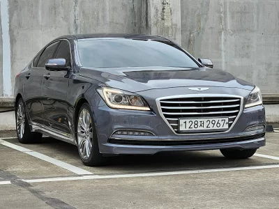 Hyundai Genesis