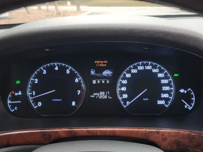 Hyundai Equus