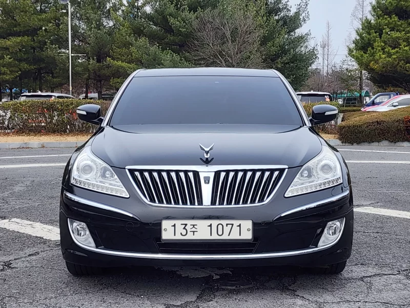 Hyundai Equus