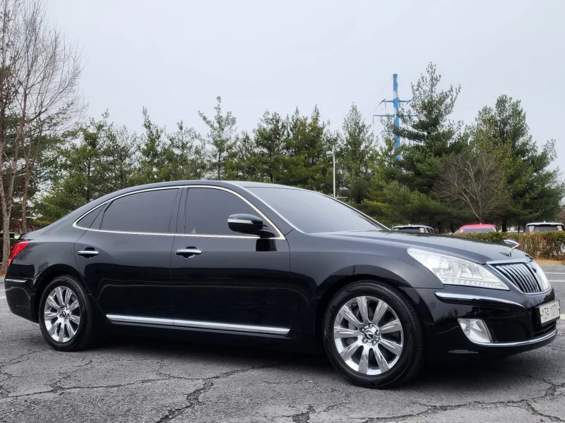 Hyundai Equus