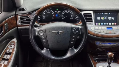 Hyundai Genesis