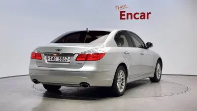 Hyundai Genesis