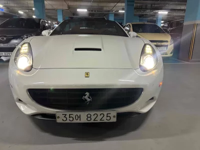 Ferrari CALIFORNIA