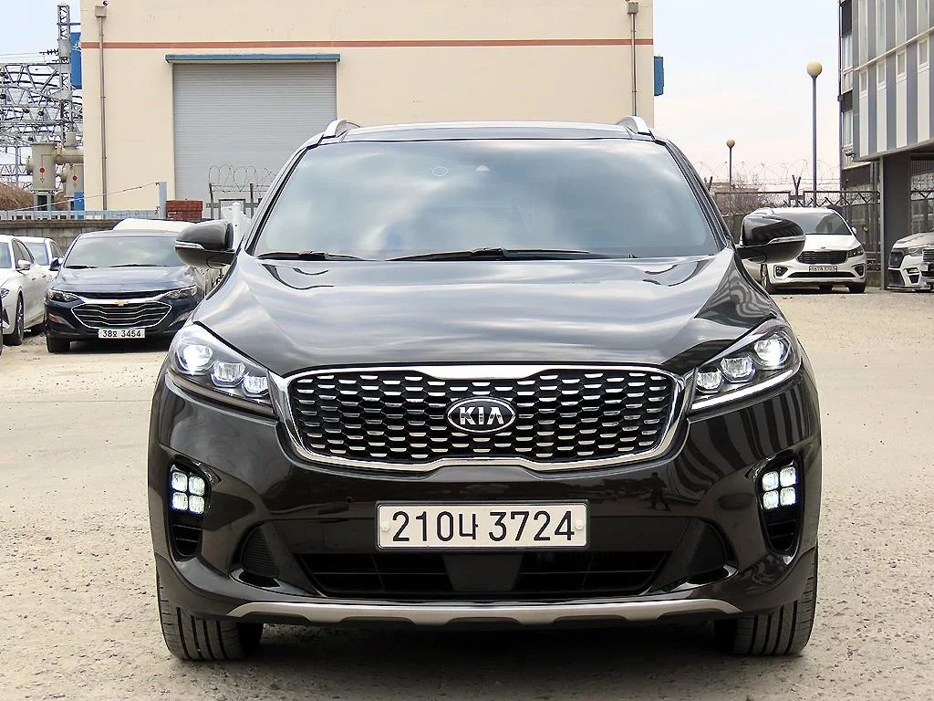 Kia Sorento 2017 г. лот №37085738 из Кореи, цены с доставкой во Владивосток.