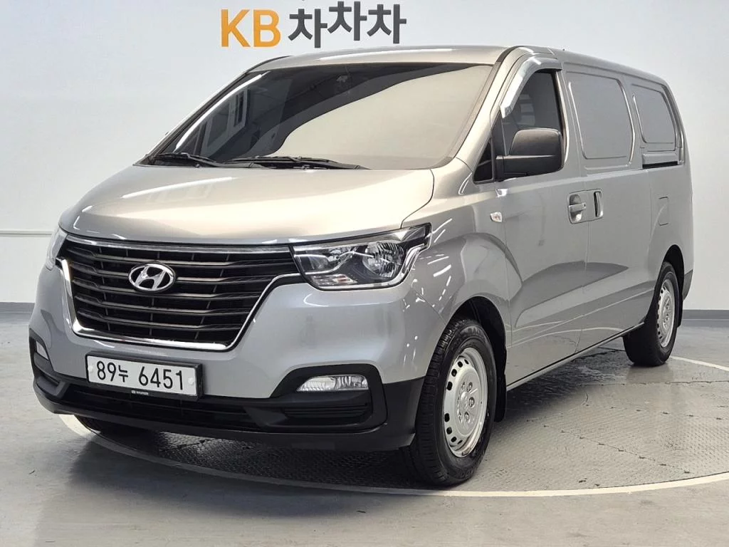 HYUNDAI STAREX, лот № 37567817 из Кореи