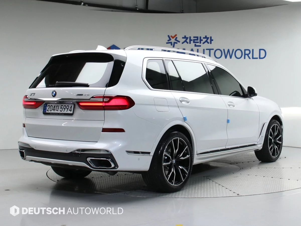 BMW X7 2022 г. лот №37573085 из Кореи, цены с доставкой во Владивосток.