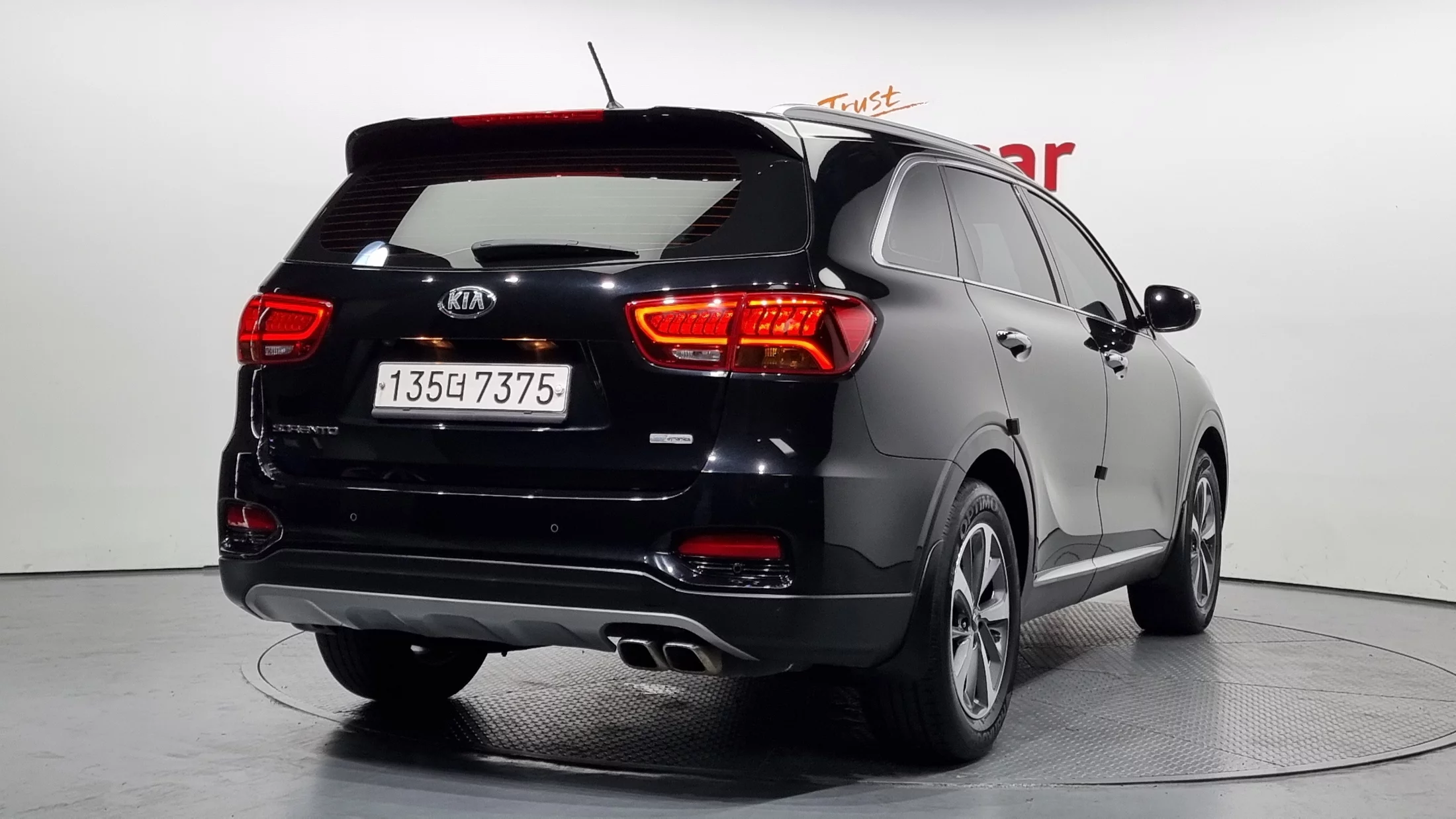 Продажа авто Kia Sorento 2018 года из Кореи, лот №37564087