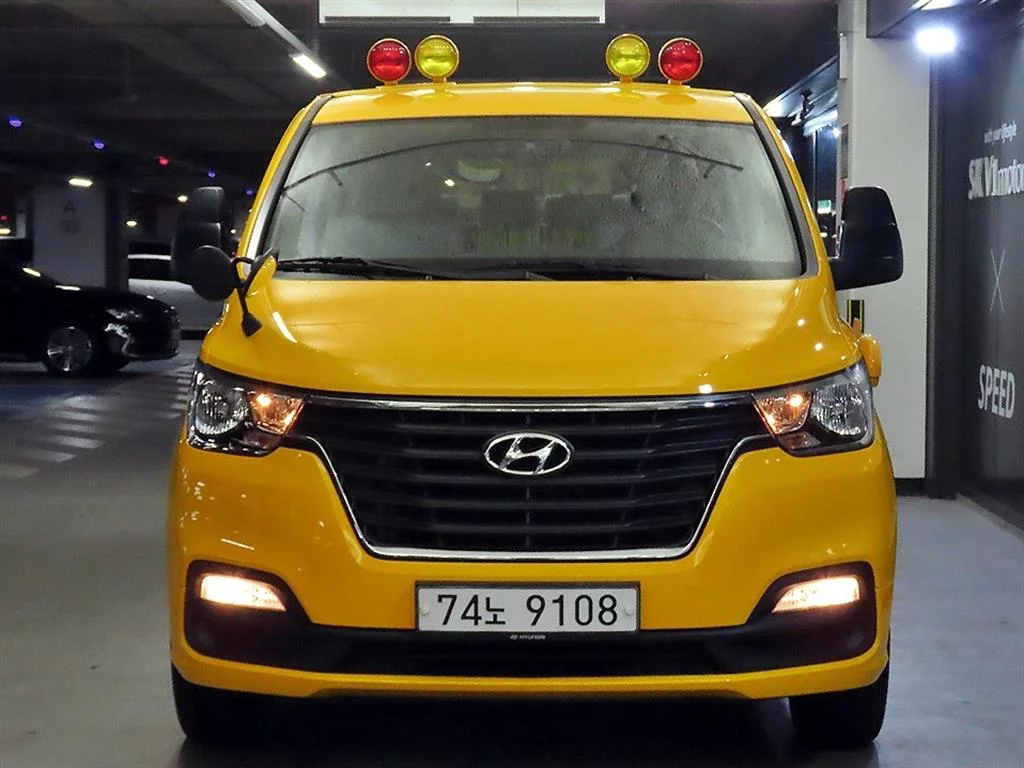 HYUNDAI STAREX, лот № 37577375 из Кореи