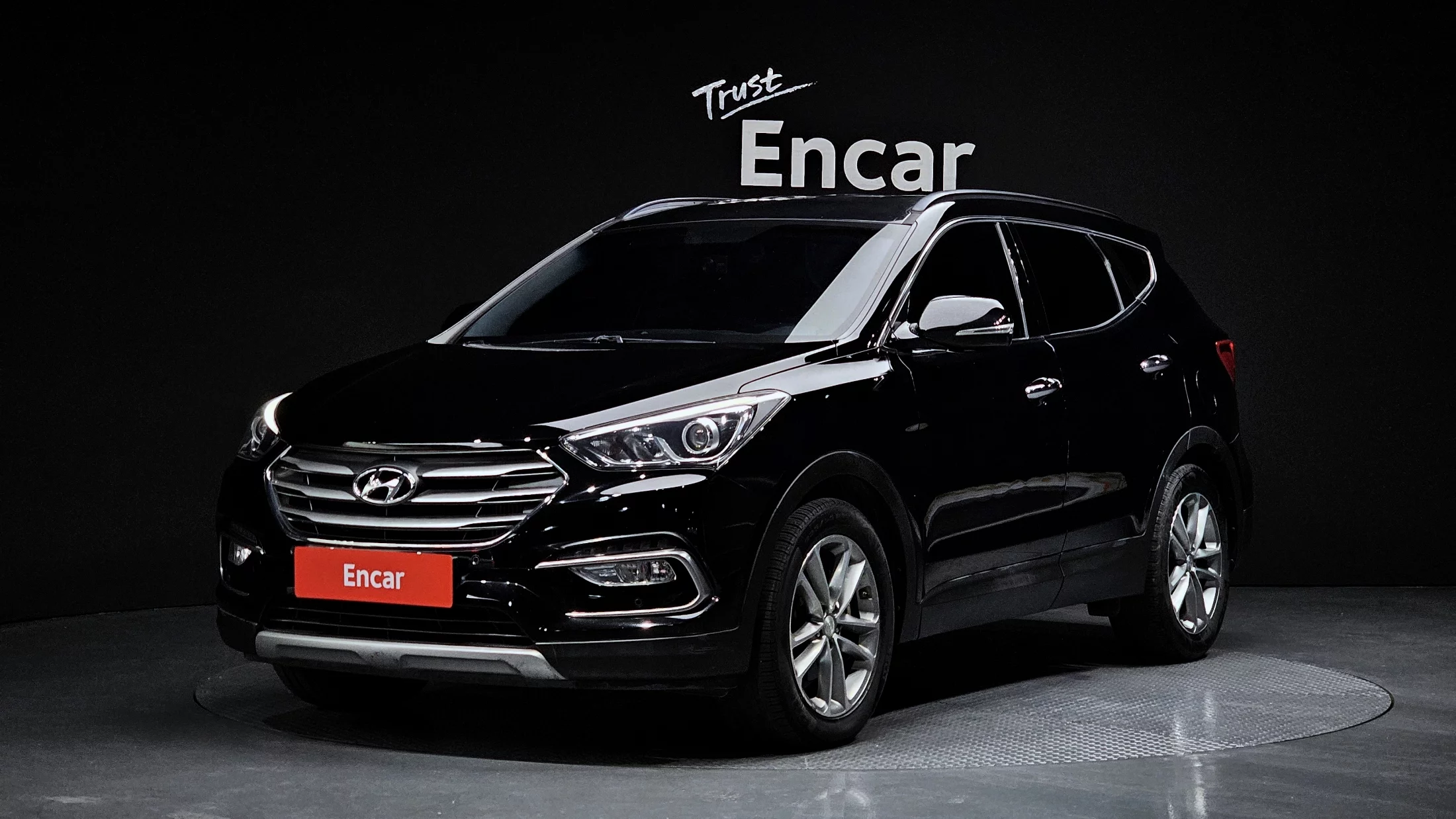 Hyundai Santa Fe 2015 г. лот №37558989 из Кореи, цены с доставкой во  Владивосток.