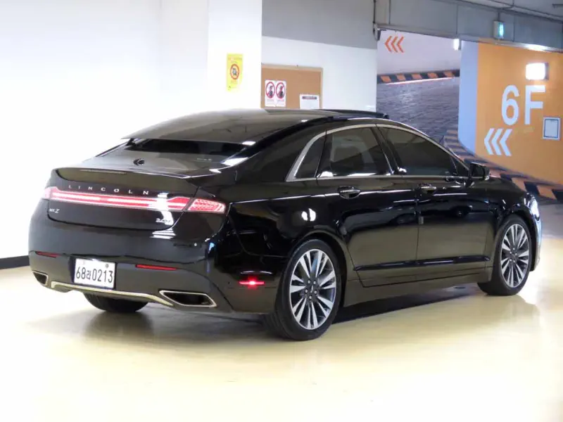Lincoln Mkz