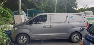Hyundai Starex