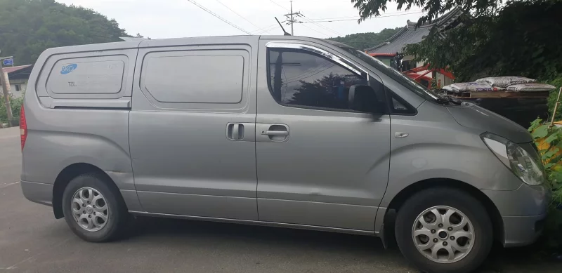 Hyundai Starex