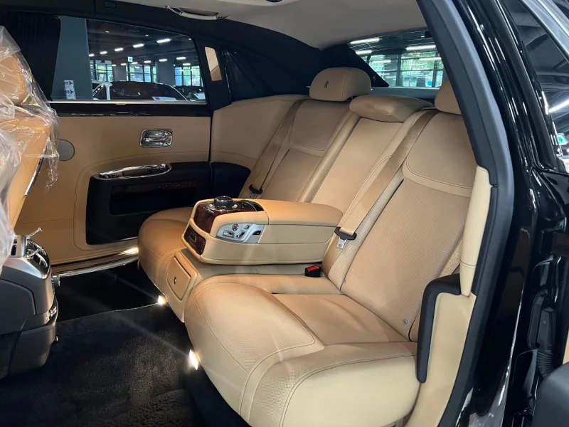 Rolls-Royce GHOST