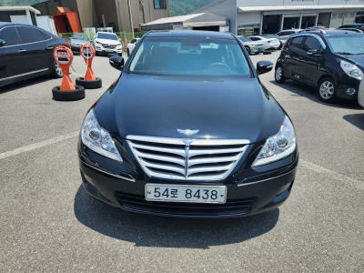 Hyundai Genesis
