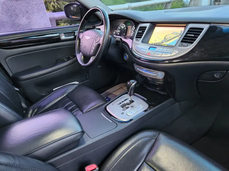 Hyundai Genesis