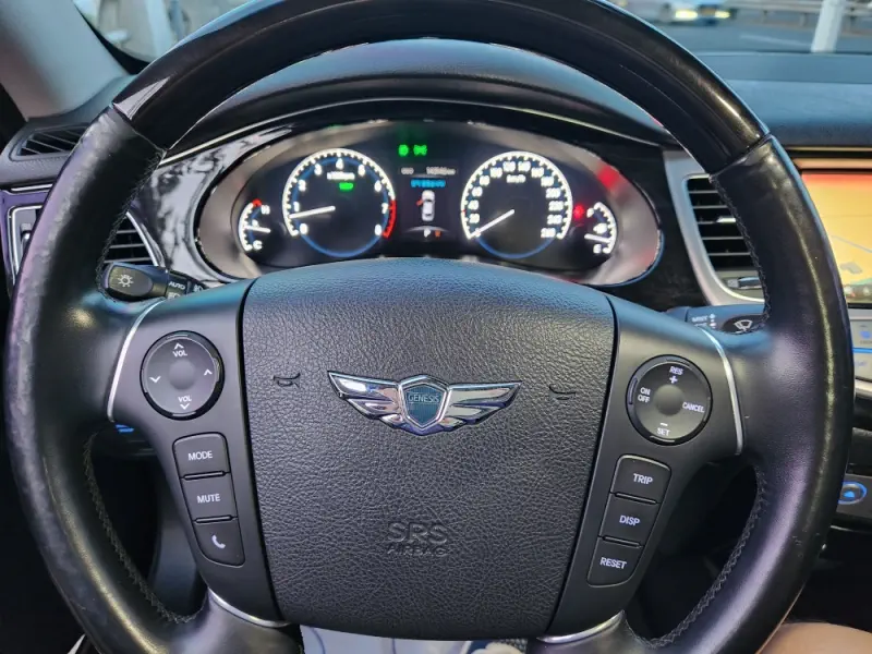 Hyundai Genesis