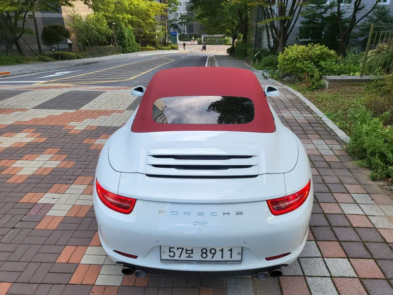 Porsche 911