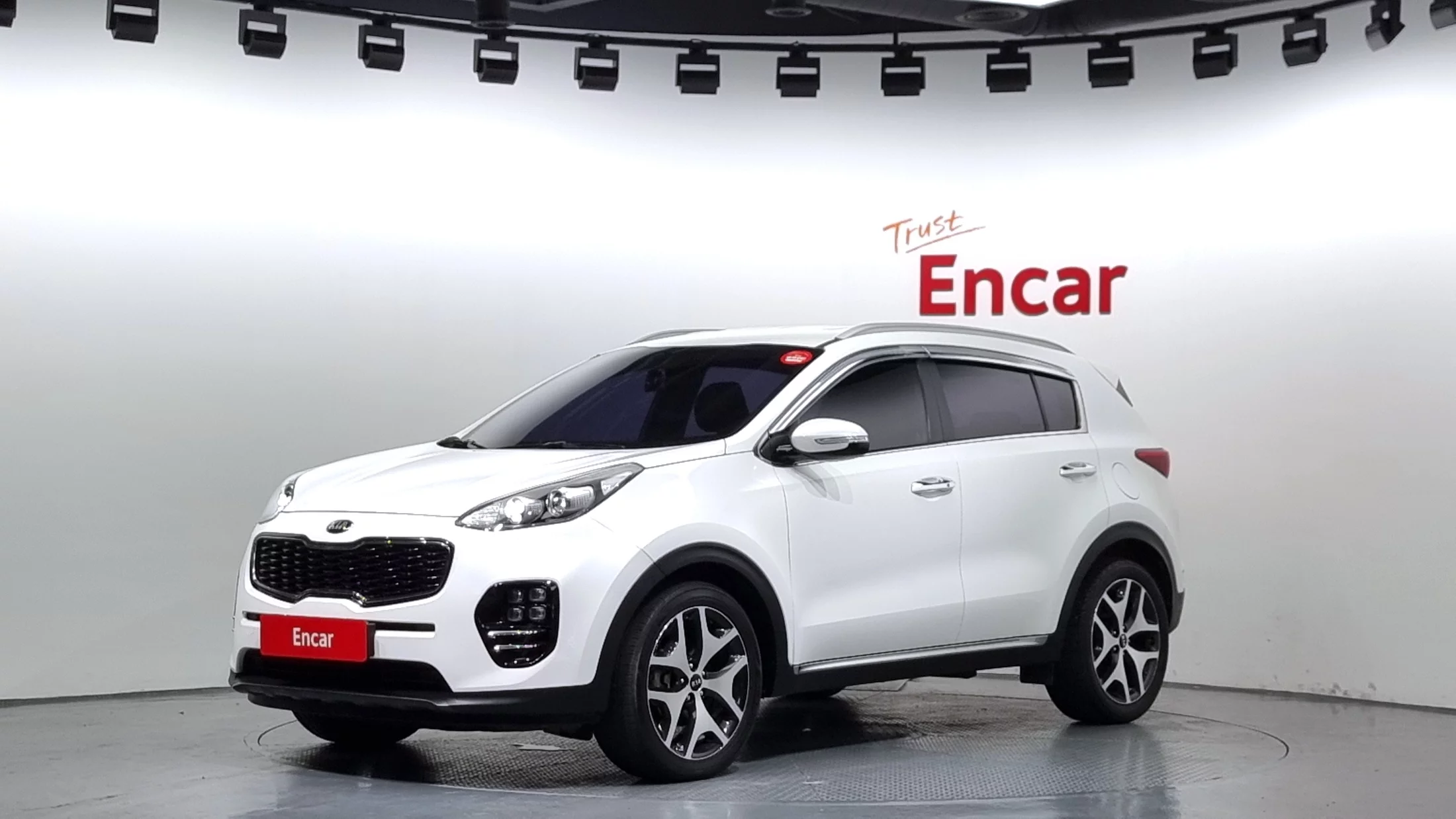 Kia Sportage 2018 г. лот №37612280 из Кореи, цены с доставкой во  Владивосток.