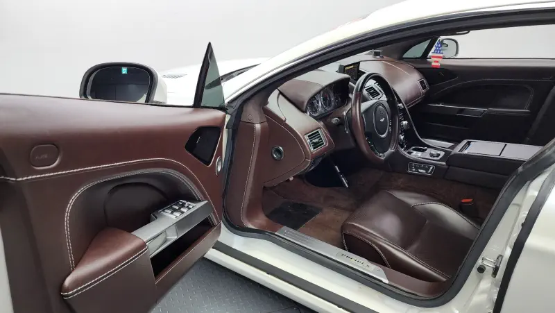 Aston Martin Rapide