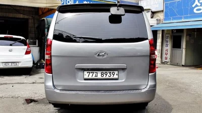 Hyundai Starex