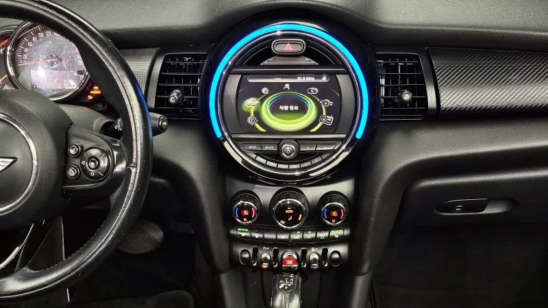 MINI Cooper Convertible