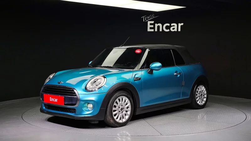 MINI Cooper Convertible