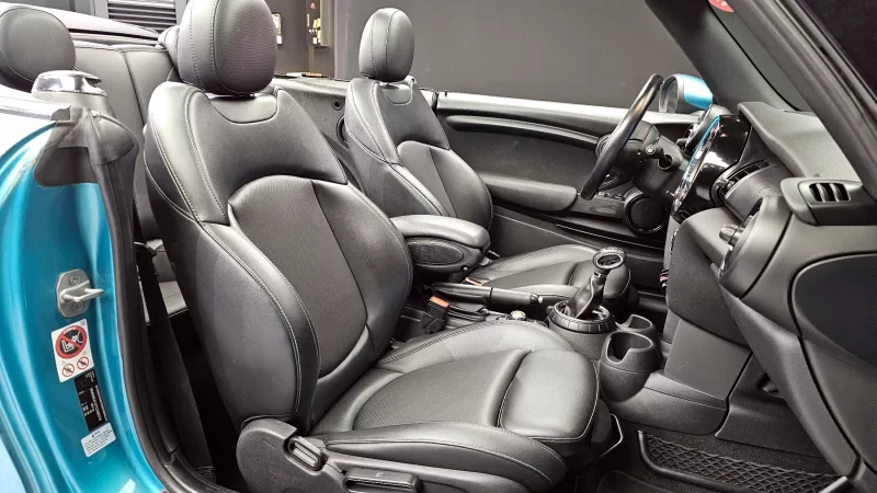 MINI Cooper Convertible