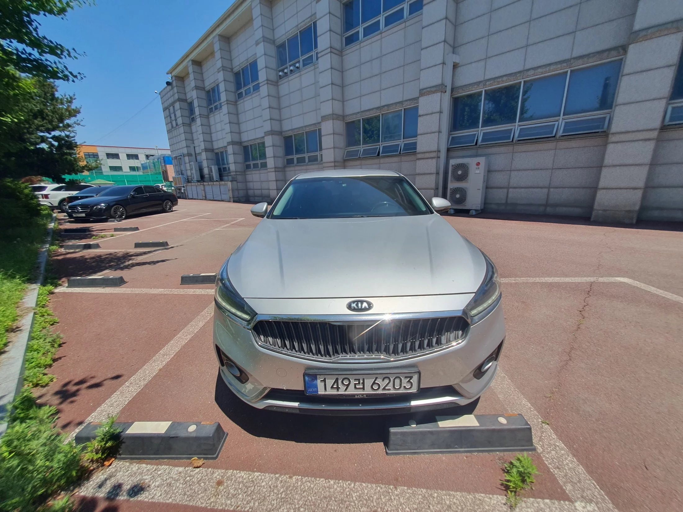 Kia K7 2016 г. лот №37623754 из Кореи, цены с доставкой во Владивосток.