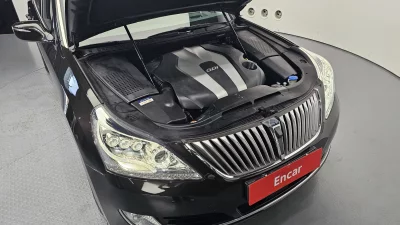 Hyundai Equus