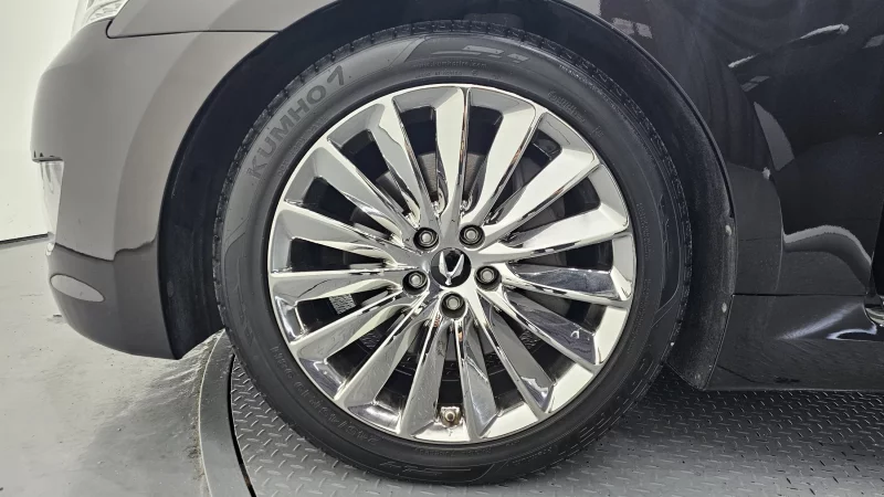 Hyundai Equus