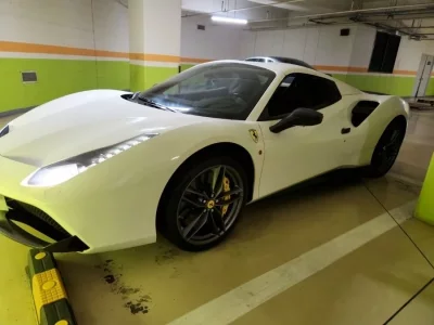 Ferrari 488