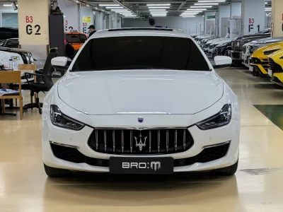 Maserati GHIBLI