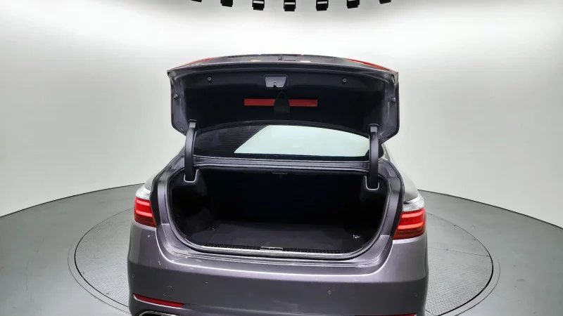 Kia K9