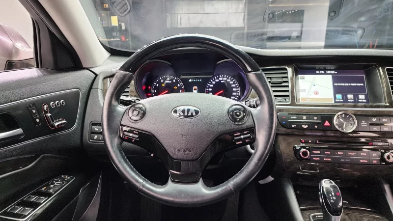 Kia K9