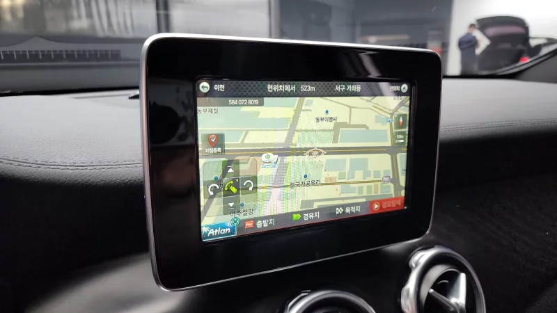 Mercedes-Benz GLA-Class