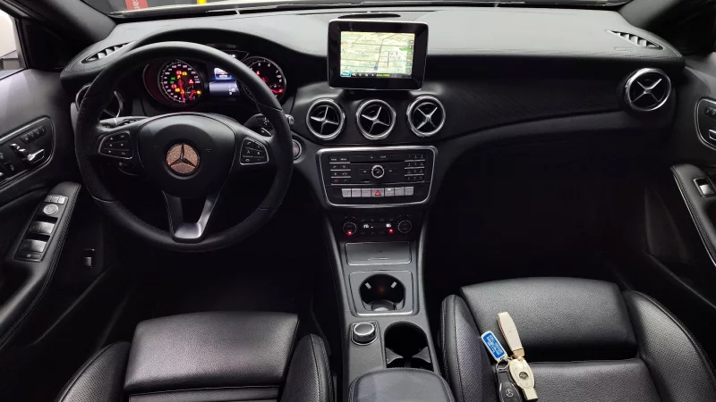 Mercedes-Benz GLA-Class