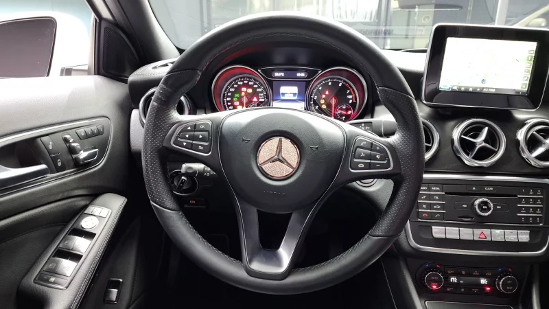 Mercedes-Benz GLA-Class