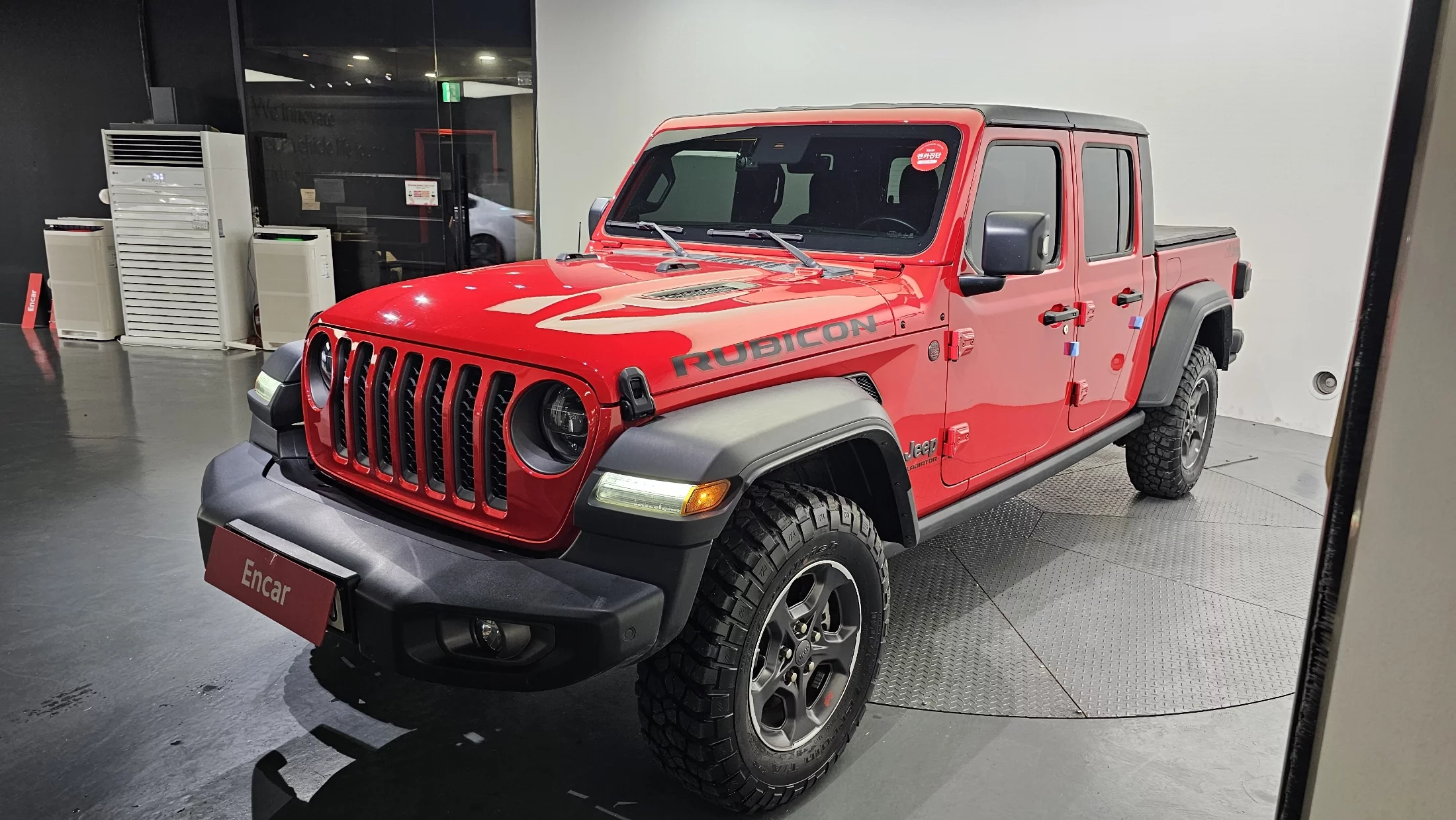 Jeep GLADIATOR 2021 г. лот №37653371 из Кореи, цены с доставкой во  Владивосток.