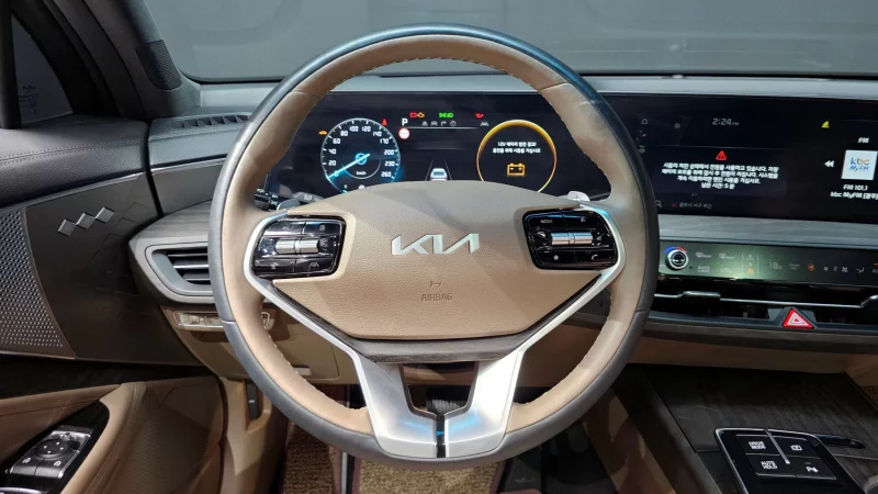 Kia K8