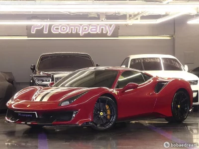 Ferrari 488