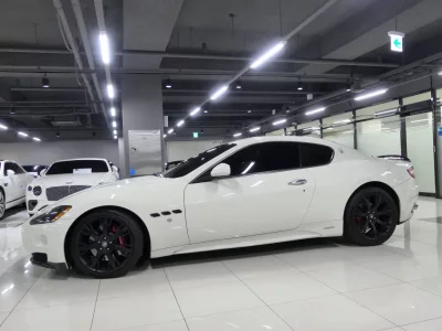 Maserati GRANTURISMO