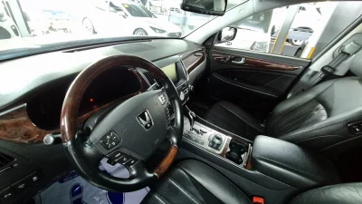 Hyundai Equus