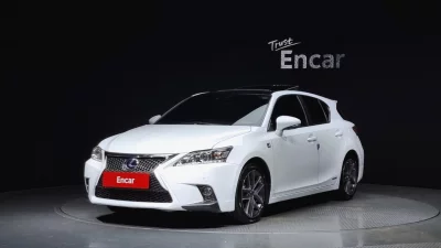 Lexus CT200h